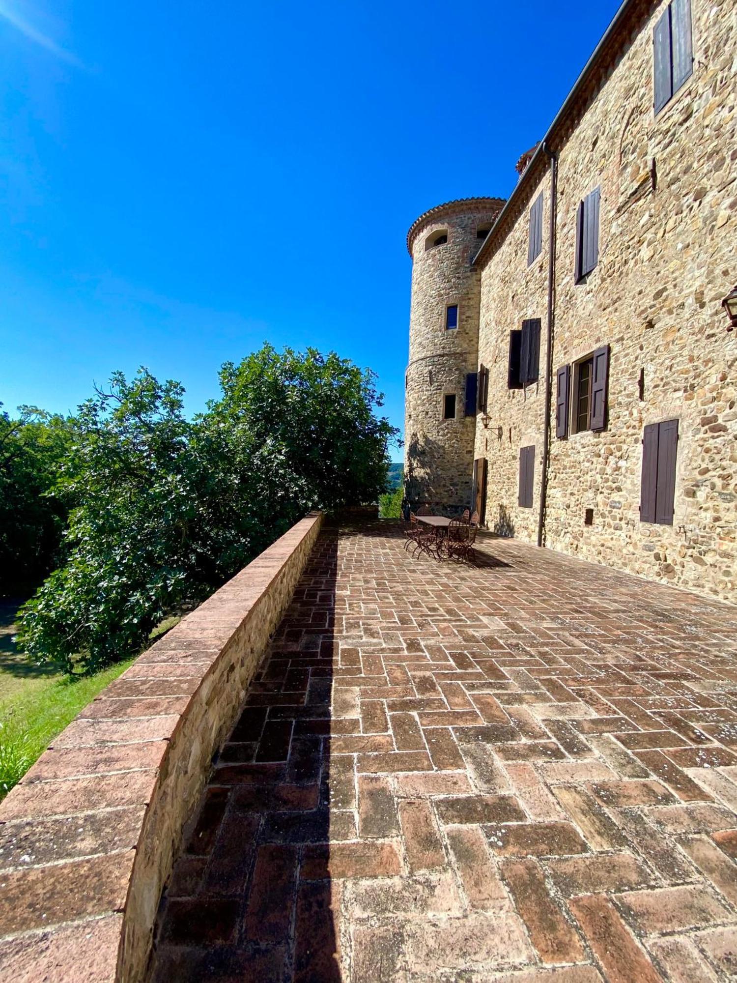 Castello Di Viano Exterior foto