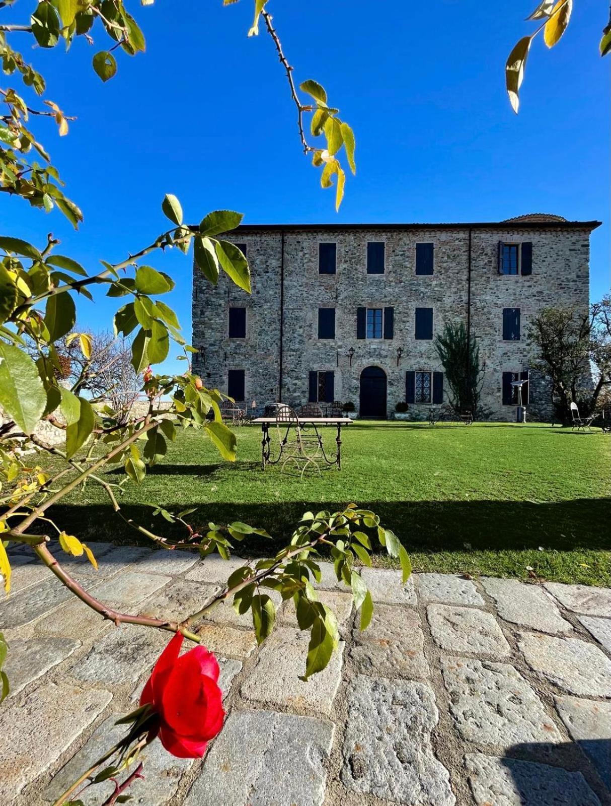 Castello Di Viano Exterior foto